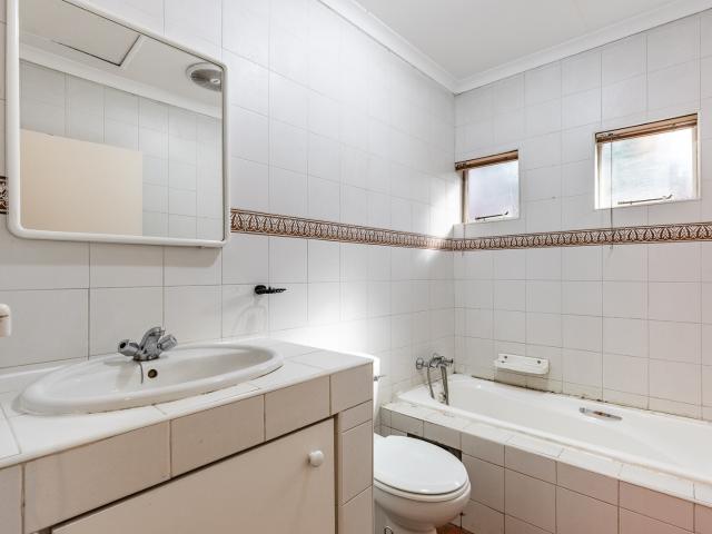3 Bedroom Townhouse To Rent in Brooklyn