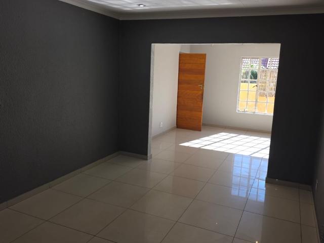 3 Bedroom Townhouse To Rent in Die Heuwel