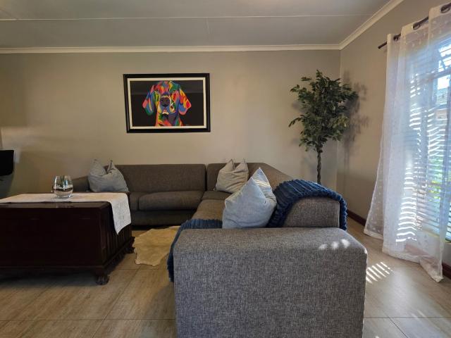 3 Bedroom Townhouse To Rent in Equestria