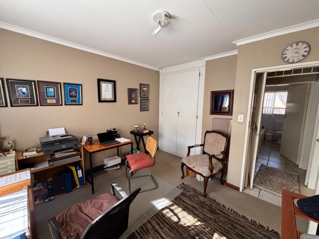 3 Bedroom Townhouse To Rent in Faerie Glen