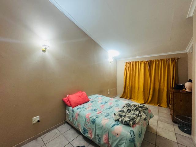 3 Bedroom Townhouse To Rent in Hatton Estate
