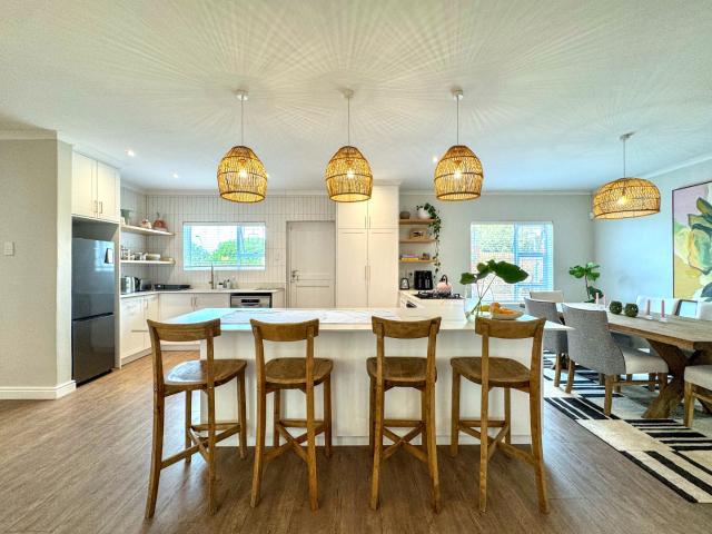 3 Bedroom Townhouse To Rent in Lovemore Heights