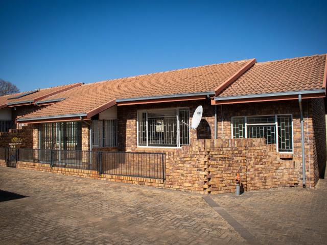 3 Bedroom Townhouse To Rent in Lydenburg