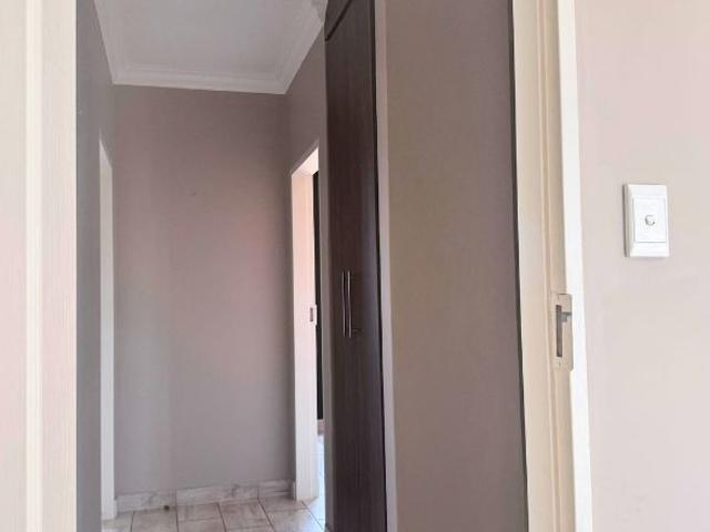 3 Bedroom Townhouse To Rent in Montana
