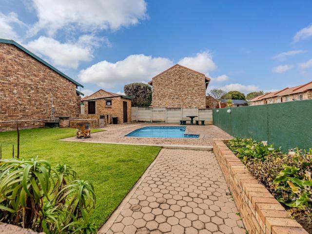 3 Bedroom Townhouse To Rent in Mindalore
