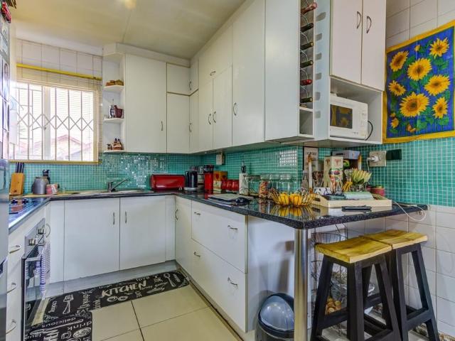 3 Bedroom Townhouse To Rent in Norkem Park