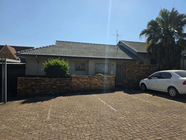 3 Bedroom Townhouse to rent in Nossoppark, Erasmuskloof