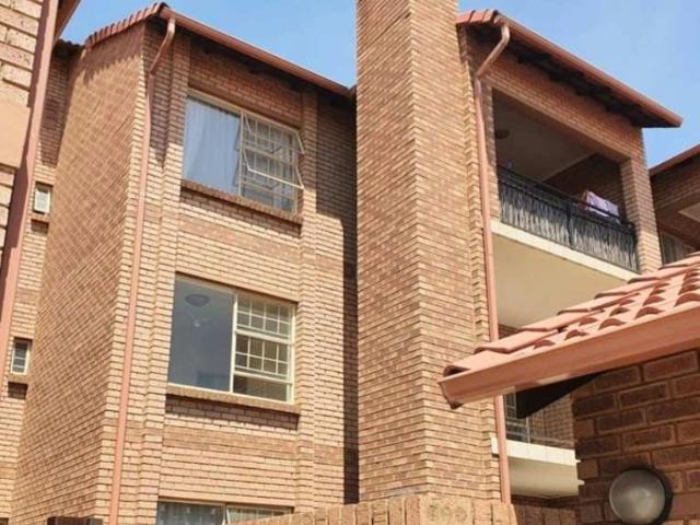 3 Bedroom Townhouse to Rent in Silver Lakes