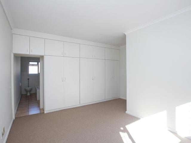 3 Bedroom Townhouse To Rent in Plumstead