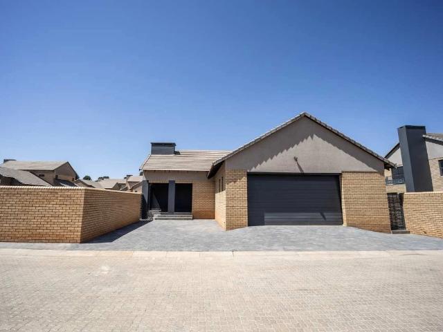 3 Bedroom Townhouse to Rent in Wilkoppies