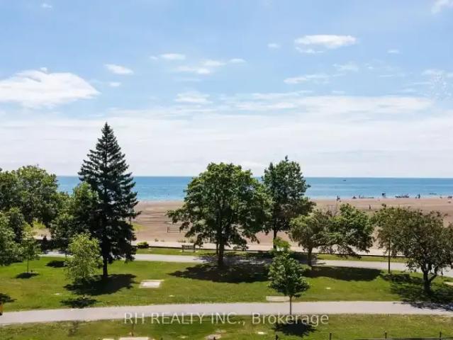 3 Bedroom Townhouse Toronto ON 104864032