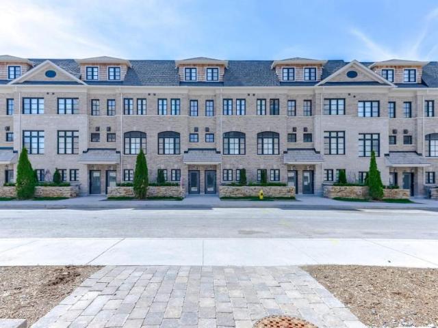 3 Bedroom Townhouse Toronto ON LS98313239