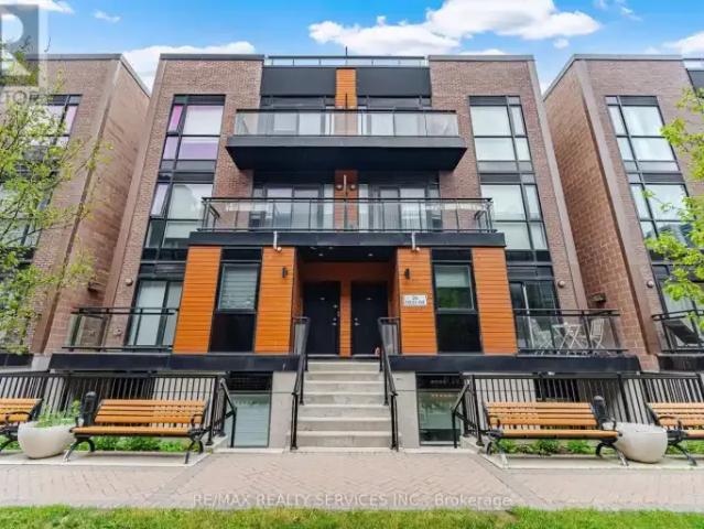 3 Bedroom Townhouse Vaughan ON 104888799