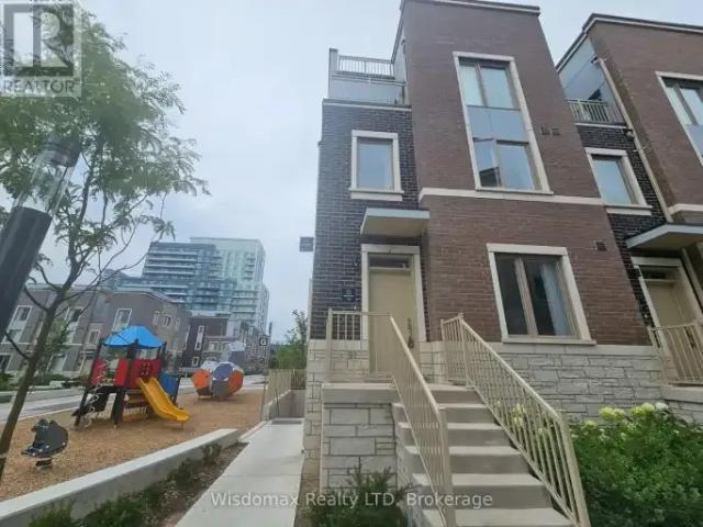 3 Bedroom Townhouse Vaughan ON 104941033