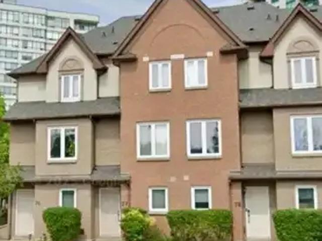 3 Bedroom Townhouse Vaughan ON 105023473