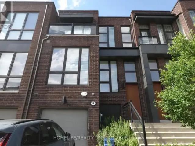 3 Bedroom Townhouse Vaughan ON 103322803