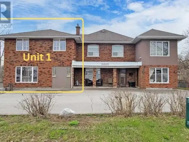 3 Bedroom Townhouse Vaughan ON 103840404