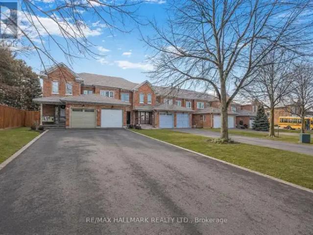 3 Bedroom Townhouse Vaughan ON LS101879294