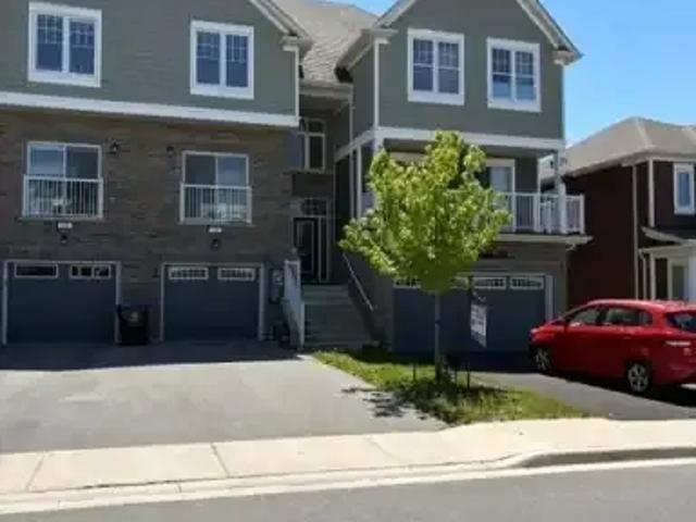3 Bedroom Townhouse Wasaga Beach ON 103569232