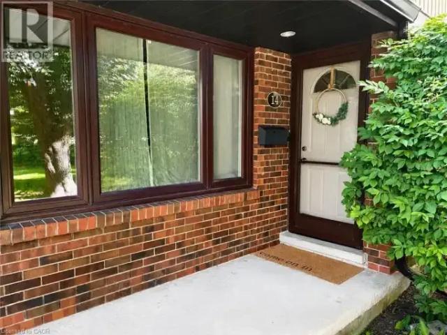 3 Bedroom Townhouse Waterloo ON 103879749