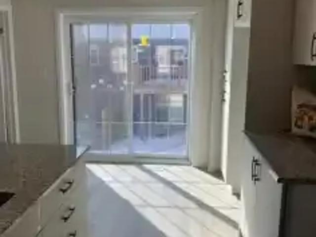 3 Bedroom Townhouse Waterloo ON 104000281