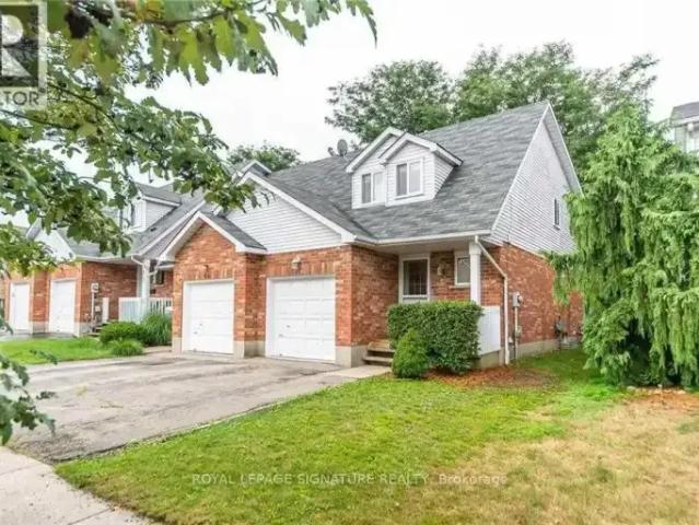 3 Bedroom Townhouse Waterloo ON 104224766