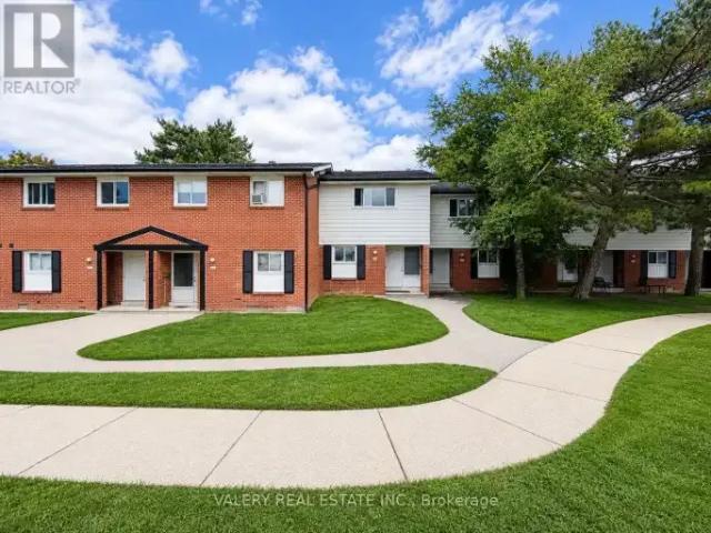3 Bedroom Townhouse Waterloo ON 105088055