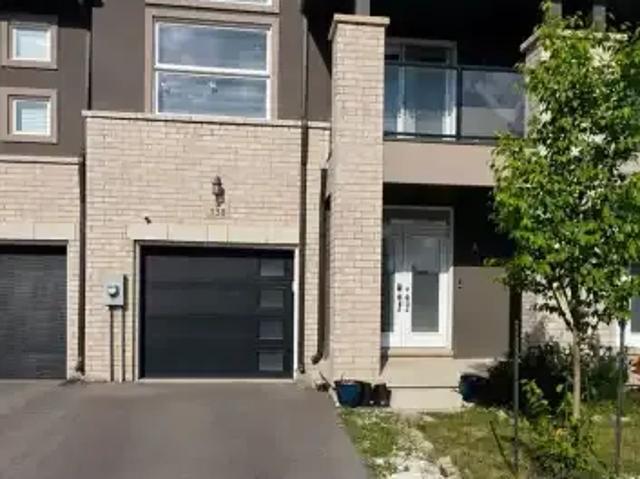3 Bedroom Townhouse Welland ON 105198713