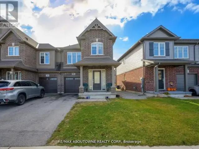 3 Bedroom Townhouse Welland ON 103695337