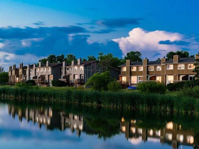 3 Bedroom Townhouse Winnipeg MB LS96585687