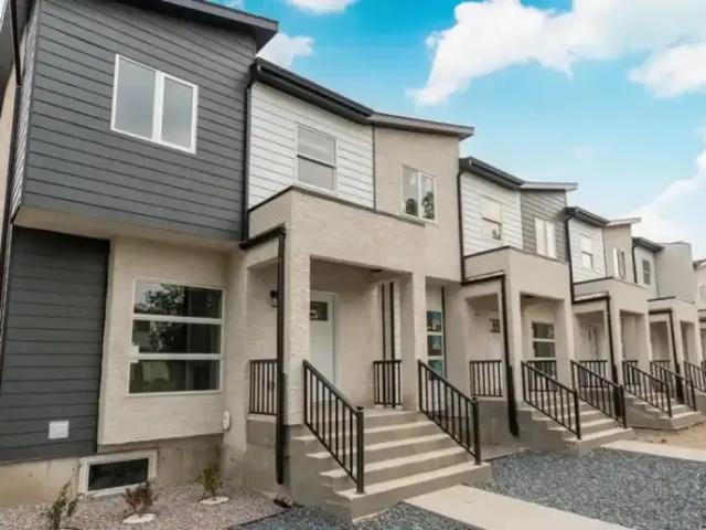 3 Bedroom Townhouse Winnipeg MB 102700868
