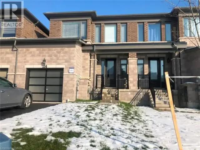 3 Bedroom Townhouse Woodstock ON 103740128