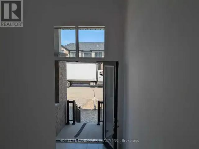 3 Bedroom Townhouse Woodstock ON 105118996