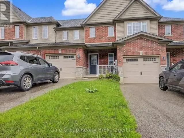 3 Bedroom Townhouse Woodstock ON 105281927