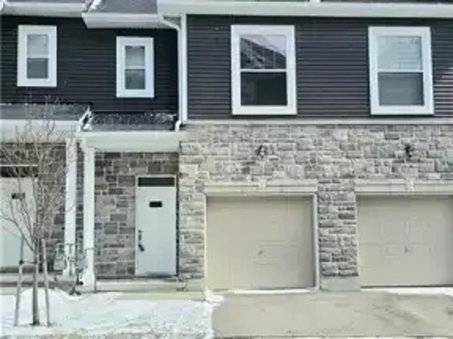 3 Bedroom Townhouse Woodstock ON LS100444826