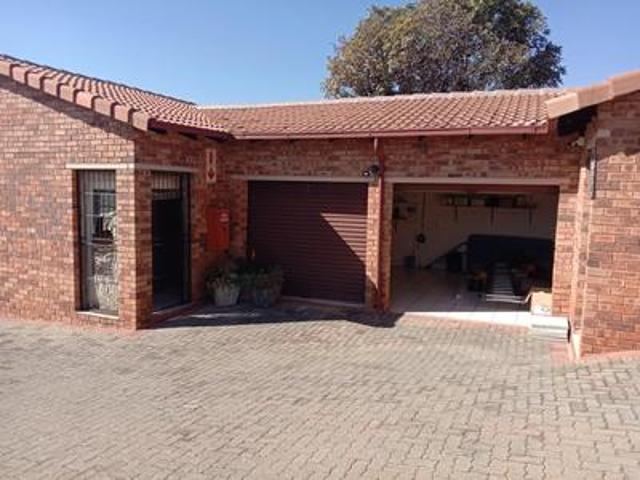 3 bedroom townhouse