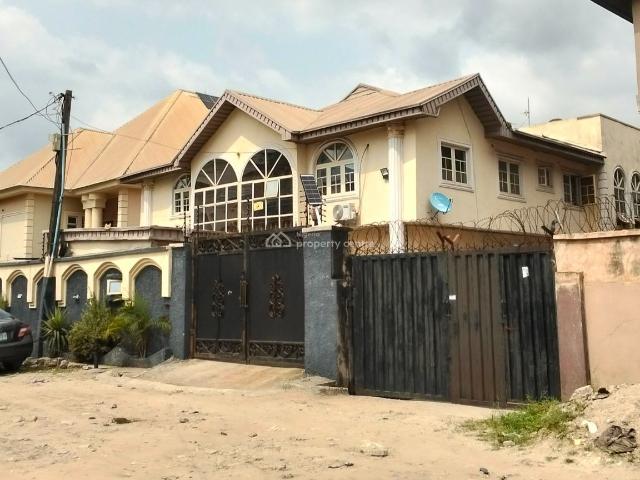 3 Bedroom Terraced Duplex With Self Contained Bq