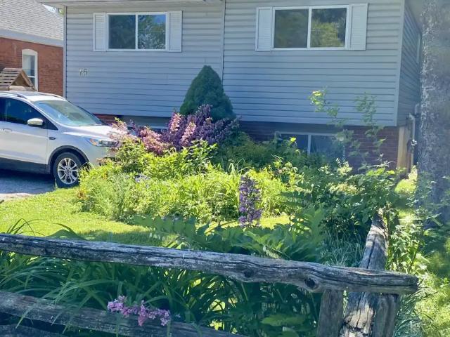 3 bedroom upstairs apartment