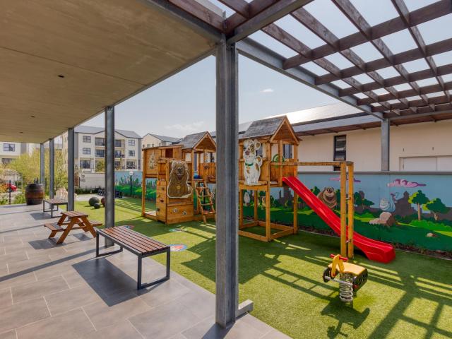 3 BedroomApartment / Flat For Rent inThe Huntsman