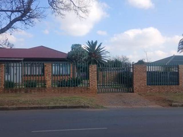 3 bedroomed house to rent in birch acres
