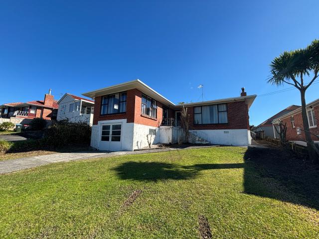 3 bedrooms, Mount Roskill