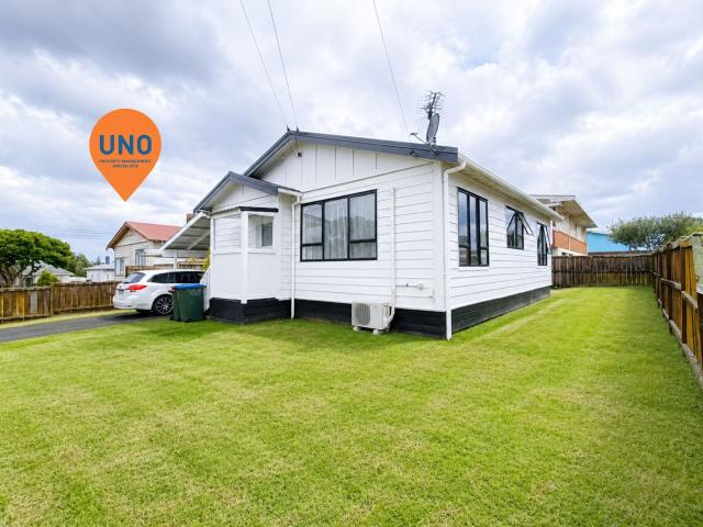 3 Bedrooms on Hutton Street