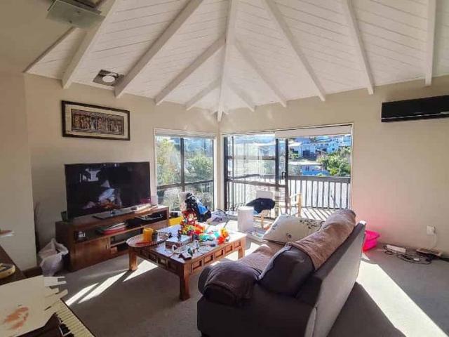 3 bedrooms available in a 4 bedroom home