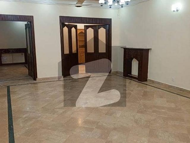 3 Bedrooms & 3 Bathrooms Ground Portion Available For Rent In G9