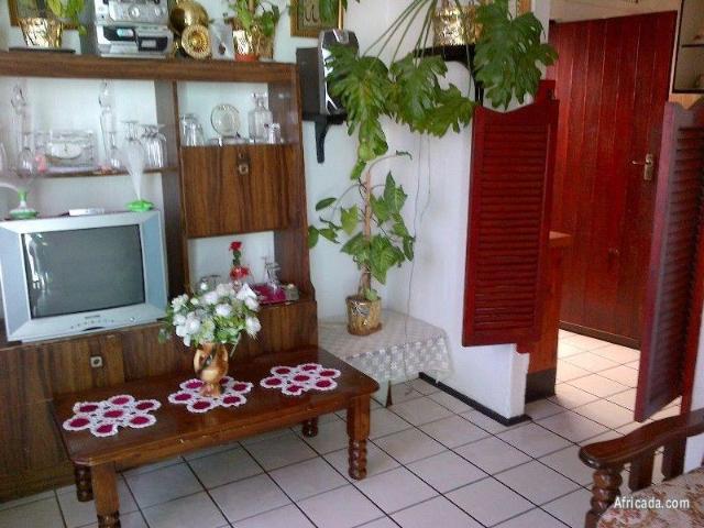 3 bedrooms and garage in quiet crescent Tafelsig