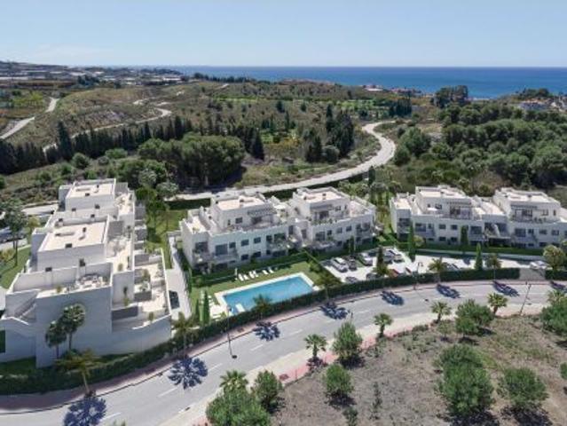 3 bedrooms apartment with 1 parking space & 1 storage included in the price