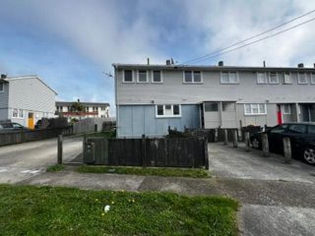3 Bedrooms Cannons Creek