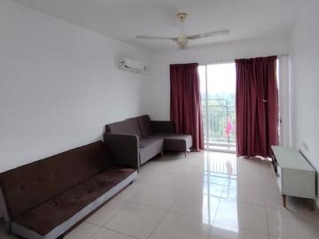 3 bedrooms DTasek Residences Taman Tasek 2 parking lot near CIQ