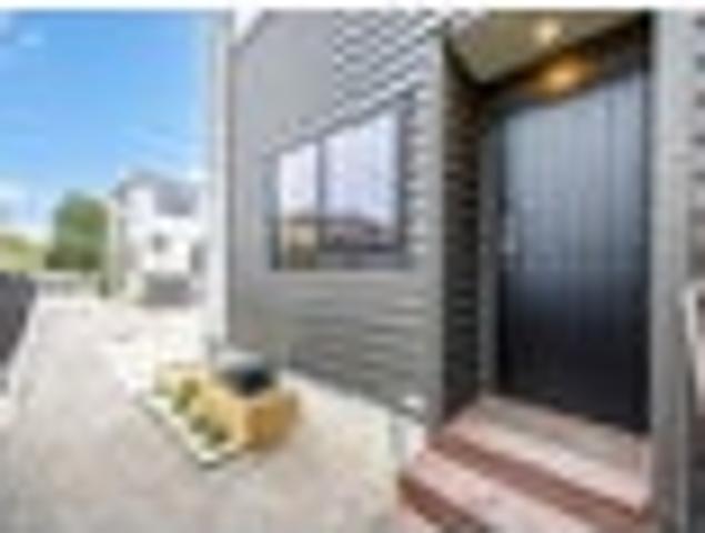 3 Bedrooms, Developer’s Special!