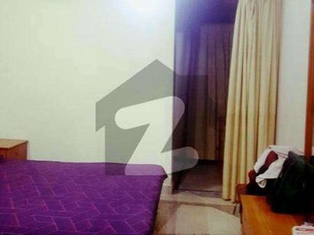 3 bedrooms drawing room lounge with attached bathrooms vip location west open nearby road federal b area block 12